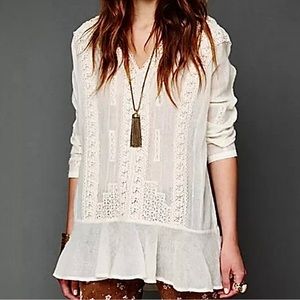 ULTRA RARE • Free People New Romantics Trailing Stars Tunic •
